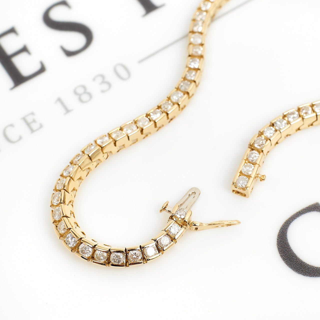 9ct Gold Bracelet with Love Knots – John Ross Jewellers